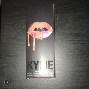 Kylie Lip Kit in Color Bare
